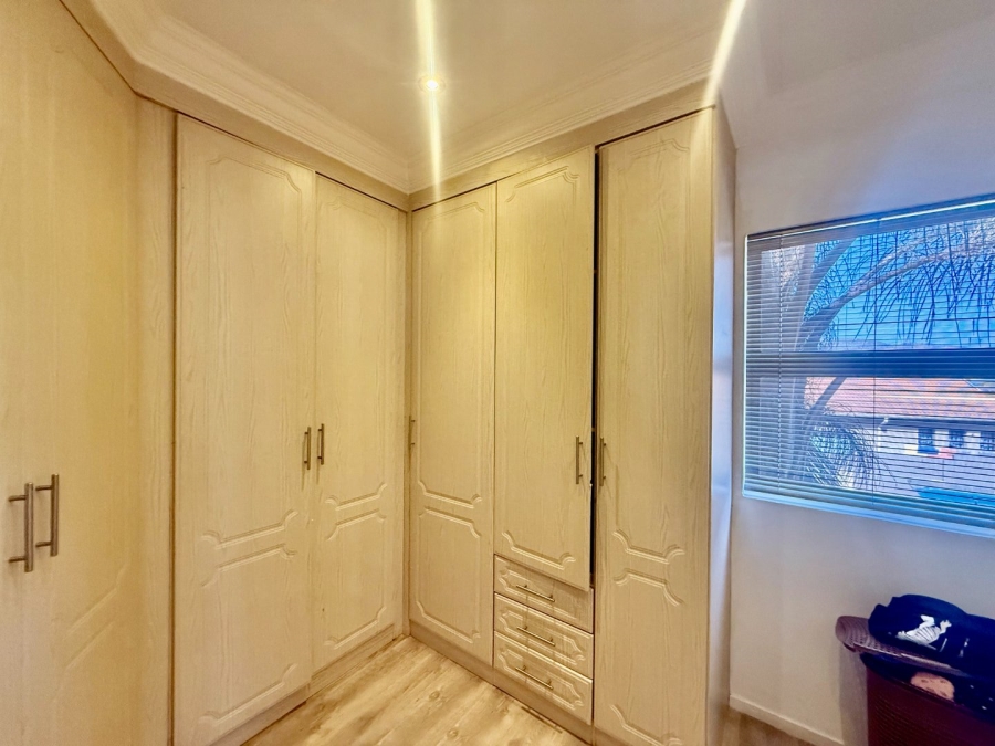 4 Bedroom Property for Sale in Birdwood Estate North West